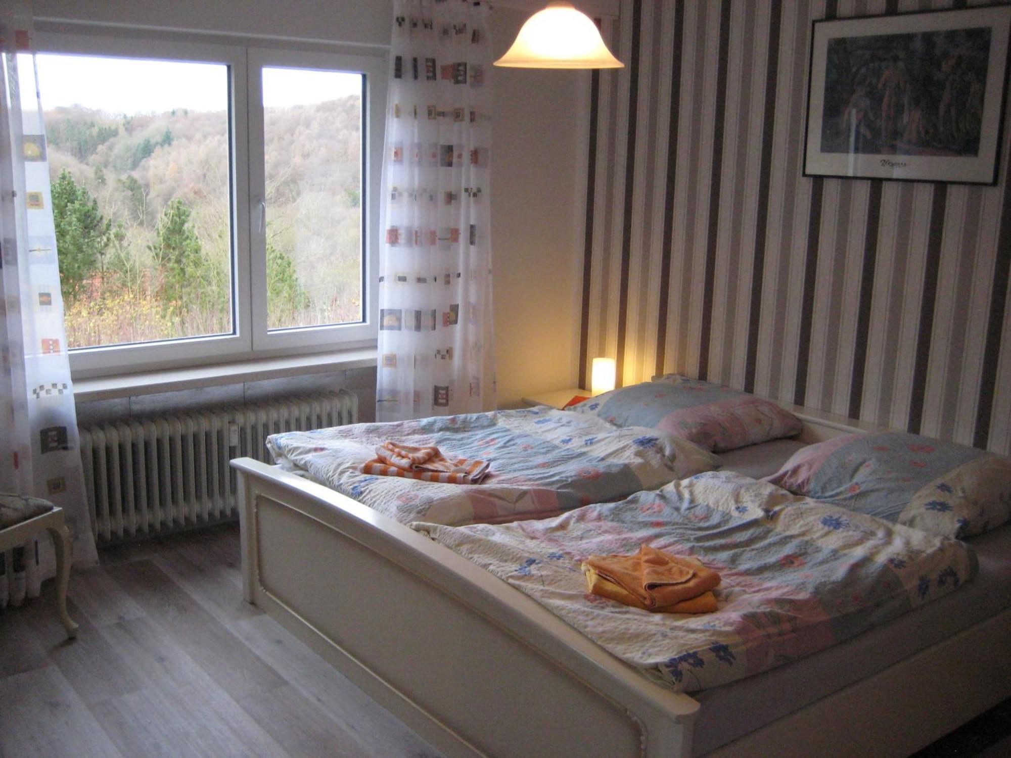 Schlossberg Ferienwohnung فالديك الغرفة الصورة